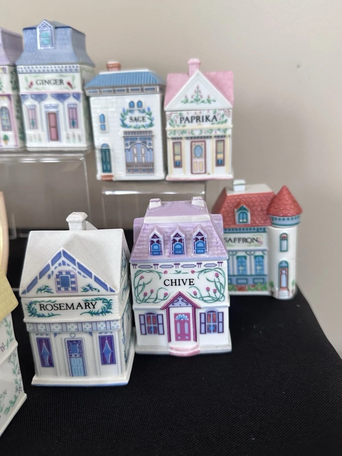 Vintage 1989 Lenox Spice Village – Complete Set of 24 Porcelain Spice Jar Houses with Original Wooden Rack